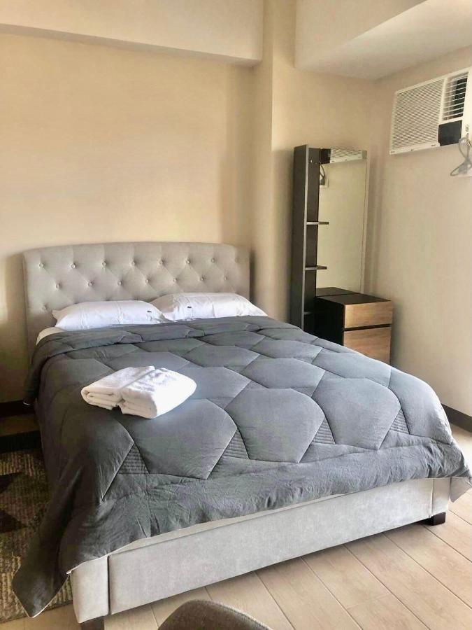 Luxury Bgc Condo In Taguig, Mckinley - Covered Parking And Wifi Free Экстерьер фото